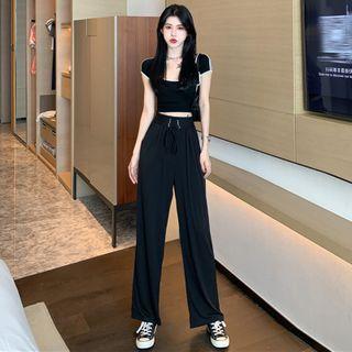 Cap-sleeve T-shirt / Straight-fit Pants