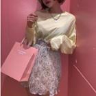 Long-sleeve T-shirt / Floral Print Crinkle A-line Skirt