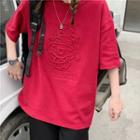 Elbow-sleeve Graphic Embossed T-shirt