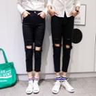 Distressed Couple Cropped Skinny Jeans