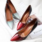Pointy Toe Gradient Pumps