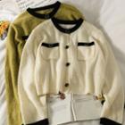 Contrasted Button-up Cropped Cardigan