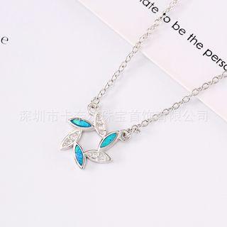 925 Sterling Silver Rhinestone Flower Pendant Necklace 925 Silver - White Gold - One Size