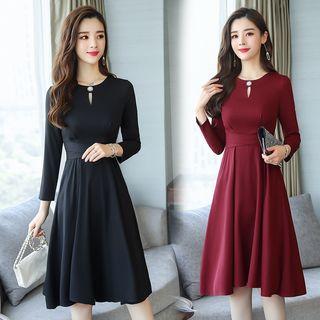 3/4-sleeve Keyhole-front A-line Dress