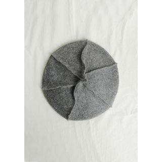 Seam-trim Colored Beret