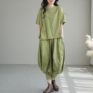 Set: Short-sleeve Plain T-shirt + Baggy Pants