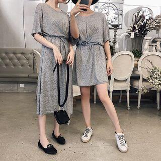Short-sleeve Knit A-line Dress / Midi Dress