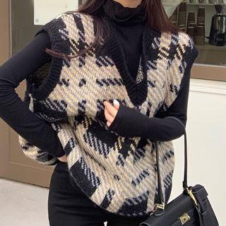 Plaid Sweater Vest / Long-sleeve Turtleneck Top