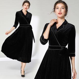 Elbow-sleeve Contrast-stitching Midi A-line Dress