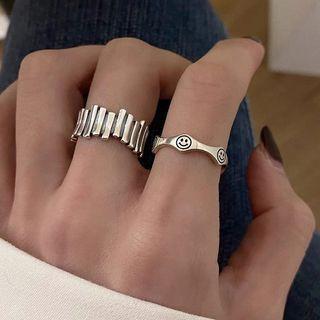 Smiley / Geometric Alloy Ring