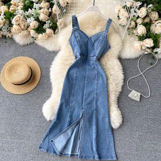 Sleeveless V-neck Slim-fit Denim Dress