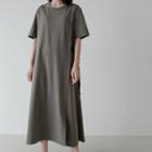 Short-sleeve Cut-out Midi T-shirt Dress Grayish Green - One Size