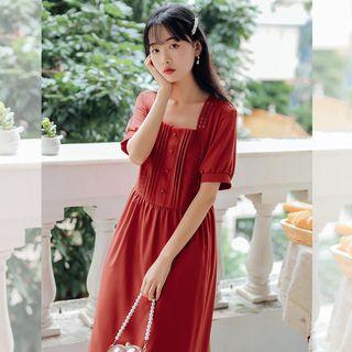 Short-sleeve Square Collar Chiffon Dress