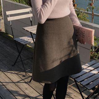 Zip-back M Lange A-line Skirt