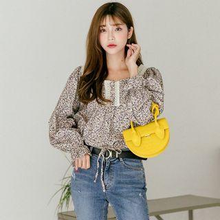 Plus Size Crochet-trim Floral Blouse