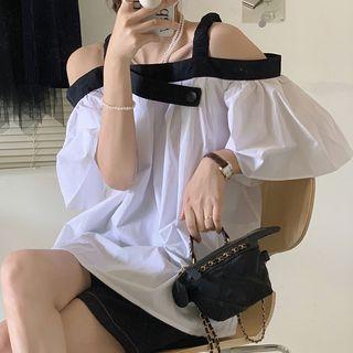 Short-sleeve Cold-shoulder Two-tone Flowy Blouse