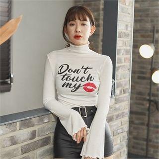 Mock-neck Lipstick Print Top