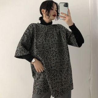 Plain T-shirt / Leopard Print T-shirt