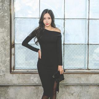 One-shoulder Slit-side Midi Bodycon Dress