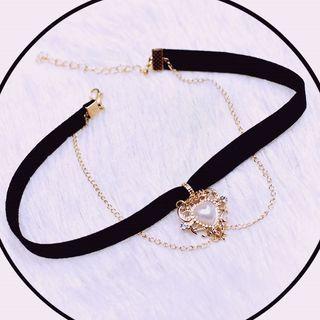 Heart Pendant Faux Suede Choker Black - One Size