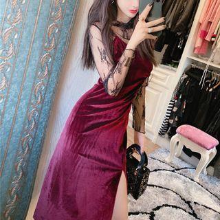 Set: Long-sleeve Lace Top + Spaghetti Strap Midi Velvet Dress