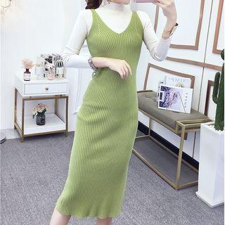 Set: Long-sleeve Mock-neck Knit Top + Sleeveless Midi Sheath Dress