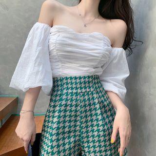 Elbow-sleeve Off-shoulder Top / Houndstooth Shorts