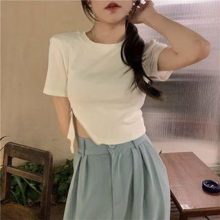 Short-sleeve T-shirt / Crop Dress Pants