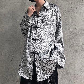 Frog-button Front Pocket Leopard Top