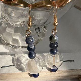 Non-matching Glass Bead Drop Earring