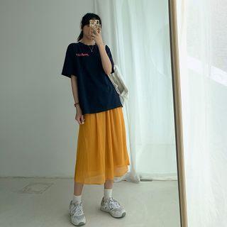 Elbow-sleeve Lettering Print T-shirt / A-line Midi Skirt / Set