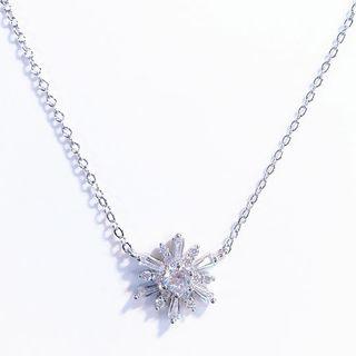 Flake Necklace Silver - One Size