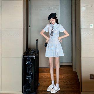 Short-sleeve Plaid Mini Shirtdress / Neck-tie