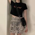 Butterfly Short-sleeve T-shirt / Leopard A-line Skirt
