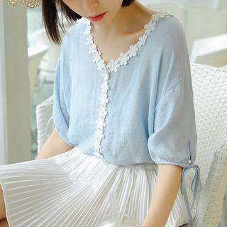 Elbow-sleeve Flower Trim Top