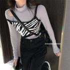 Turtleneck Cutout T-shirt / Zebra Print Cropped Knit Camisole Top