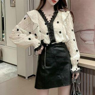 Contrast Color Lace Trim Dotted Long-sleeve Blouse