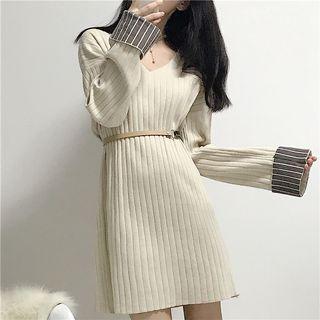 Color-block V-neck Long-sleeve Knit Dress With Belt