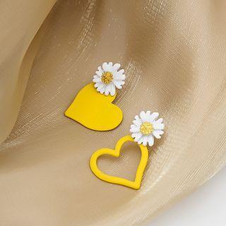 Flower Heart Asymmetrical Earring