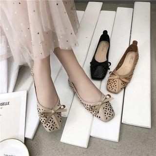 Cut Out Bow Flats