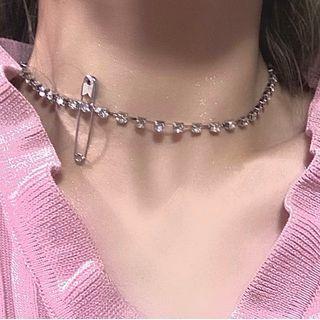 Safety Pin Rhinestone Choker 0817a - Necklace - Silver - One Size