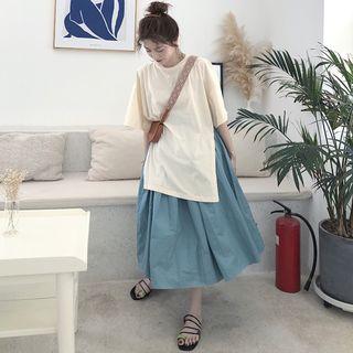 Elbow-sleeve Slit T-shirt / A-line Midi Skirt