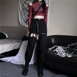 Cold-shoulder Striped Crop T-shirt / Cutout Cargo Baggy Pants