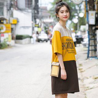 3/4-sleeve Paneled Letter T-shirt Dress