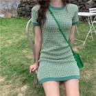 Plaid Round-neck Short-sleeve Dress Green - One Size