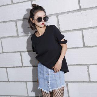 Ripped-sleeve Patchwork T-shirt