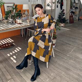 Bell-sleeve Patchwork Pleat Dress