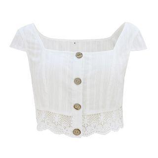 Lace Trim Buttoned Cropped Top