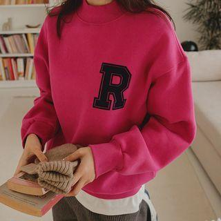 Vivid Letter Napped Sweatshirt