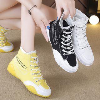 Lettering Print Lace Up Sneakers